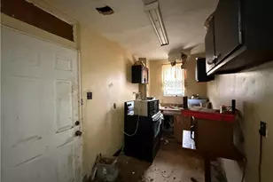 1114 N Wheeler St, Pittsburgh, PA 15221 - Photo 9