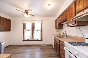 11 Raleigh Pl, Pittsburgh, PA 15239 - Photo 5