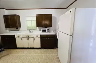 42 Elm Ave, Sharon, PA 16146 - Photo 7