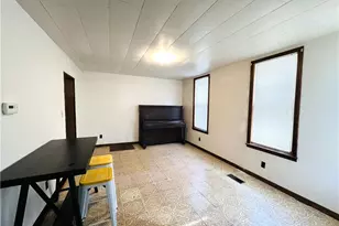 42 Elm Ave, Sharon, PA 16146 - Photo 3