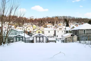 727 Vermont Ave, Glassport, PA 15045 - Photo 33