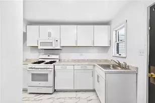 727 Vermont Ave, Glassport, PA 15045 - Photo 11