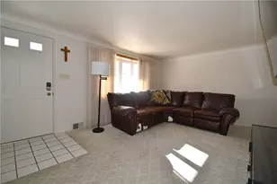 107 Queen Dr, Monroeville, PA 15146 - Photo 9