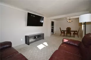 107 Queen Dr, Monroeville, PA 15146 - Photo 3