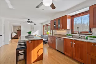 124 Sherwood, Hempfield Township, PA 15601 - Photo 5