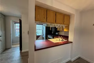 148 Ligonier Ln, Pittsburgh, PA 15068 - Photo 5