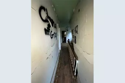 421 Fairview Ave, Turtle Creek, PA 15145 - Photo 3