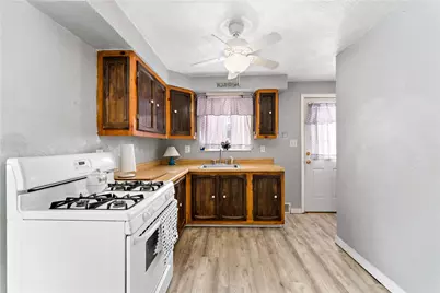 7 Robin Del Dr, Pittsburgh, PA 15215 - Photo 11