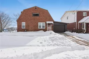 1066 Roup Ave, Brackenridge, PA 15014 - Photo 1