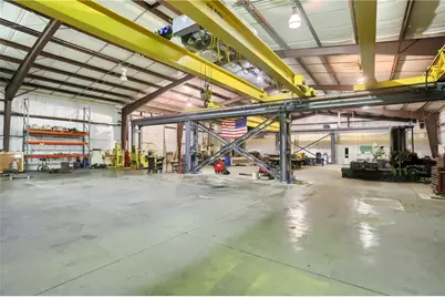 703 Commerce Ave, Shenango Township, PA 16101 - Photo 17