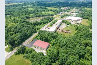 703 Commerce Ave, Shenango Township, PA 16101 - Photo 23