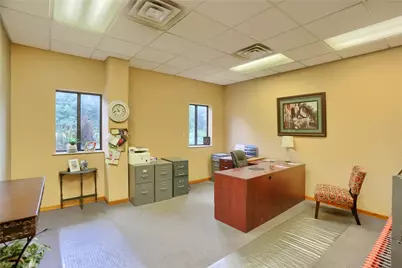 703 Commerce Ave, Shenango Township, PA 16101 - Photo 7