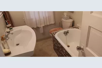 408 E Garfield Ave, New Castle, PA 16105 - Photo 17