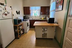 408 E Garfield Ave, New Castle, PA 16105 - Photo 7