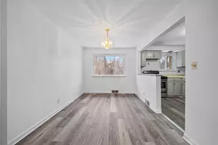 1041 Ardmore Manor Dr, Pittsburgh, PA 15221 - Photo 15