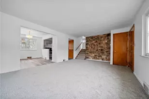 1041 Ardmore Manor Dr, Pittsburgh, PA 15221 - Photo 5