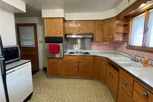 422 Market St, Belle Vernon, PA 15012 - Photo 9