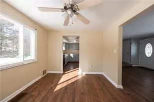 111 Dunbar Dr, Wilkins Township, PA 15235 - Photo 9