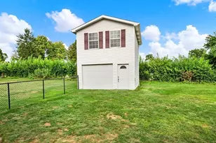 265 Monica Dr, Hempfield Township, PA 15601 - Photo 3