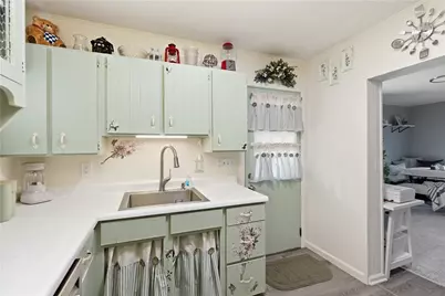 105 N Oliver Ave, Zelienople, PA 16063 - Photo 11