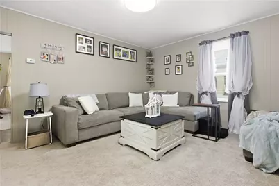 105 N Oliver Ave, Zelienople, PA 16063 - Photo 7