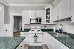 4427 Howley St, Pittsburgh, PA 15224 - Photo 13