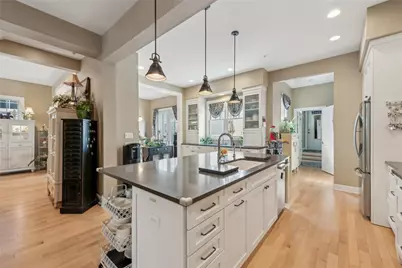 1641 Overton Ln, Pittsburgh, PA 15217 - Photo 11