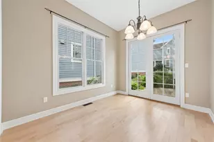 1641 Overton Ln, Pittsburgh, PA 15217 - Photo 9