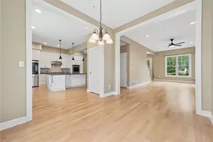 1641 Overton Ln, Pittsburgh, PA 15217 - Photo 7