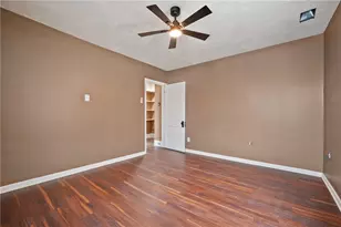 221 E Agnew Ave, Pittsburgh, PA 15210 - Photo 13