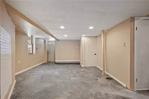 221 E Agnew Ave, Pittsburgh, PA 15210 - Photo 23