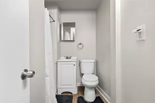 3586 Elmhurst Ave, Pittsburgh, PA 15212 - Photo 7