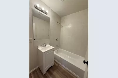 828 Frank, McKees Rocks, PA 15136 - Photo 11