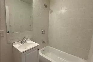 828 Frank, McKees Rocks, PA 15136 - Photo 11