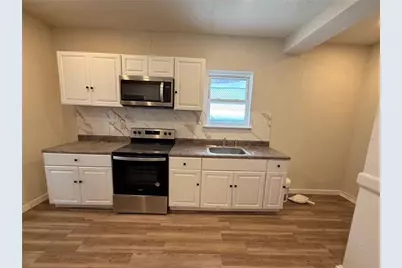 828 Frank, McKees Rocks, PA 15136 - Photo 7