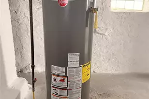 828 Frank, McKees Rocks, PA 15136 - Photo 13