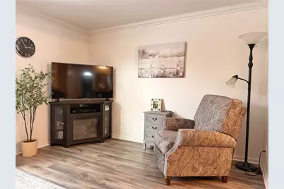 332 Parkwood Dr, Cranberry Township, PA 16066 - Photo 11