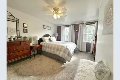 332 Parkwood Dr, Cranberry Township, PA 16066 - Photo 15