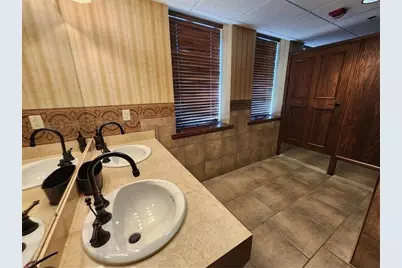 19 E Washington St, New Castle, PA 16101 - Photo 7