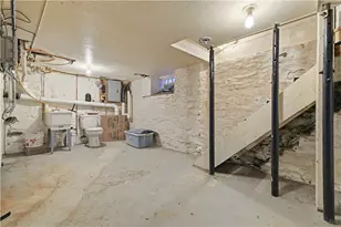 219 E Meyers, Pittsburgh, PA 15210 - Photo 33