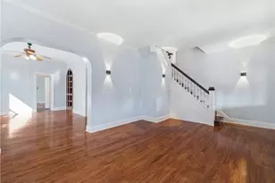 219 E Meyers, Pittsburgh, PA 15210 - Photo 9