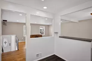 106 Valley Hi Dr, Ross Twp, PA 15229 - Photo 13