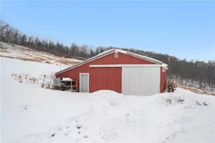 718 Old Hickory Ridge Rd, Chartiers, PA 15301 - Photo 7