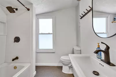 213 Maplewood Ave, Vanport, PA 15009 - Photo 13