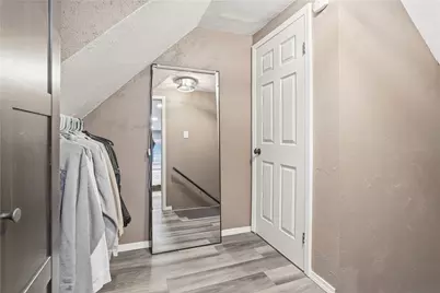 1044 Wall Ave, Pitcairn, PA 15140 - Photo 21