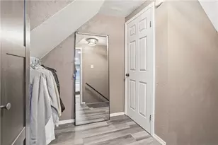 1044 Wall Ave, Pitcairn, PA 15140 - Photo 21