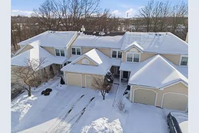 217 Clearbrook Ct, Cranberry Township, PA 16066 - Photo 3