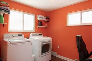 5877 Pleasant St, South Park, PA 15129 - Photo 33