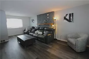 5877 Pleasant St, South Park, PA 15129 - Photo 17