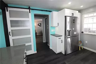 5877 Pleasant St, South Park, PA 15129 - Photo 13